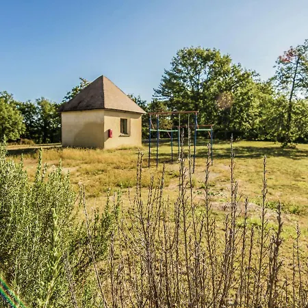 Quiet With Shared Pool * Salignac-Eyvigues