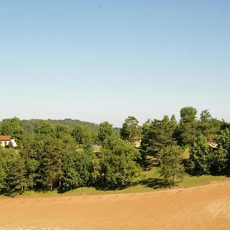 بيت للعطل Quiet With Shared Pool Salignac Eyvigues