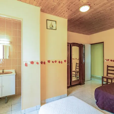 Quiet With Shared Pool * Salignac Eyvigues