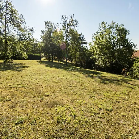 Quiet With Shared Pool Salignac Eyvigues