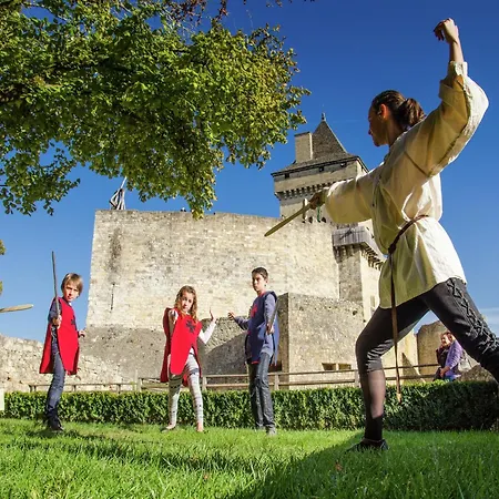 Quiet With Shared Pool Semesterbostad