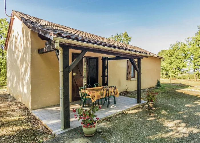 Semesterbostad Quiet With Shared Pool *