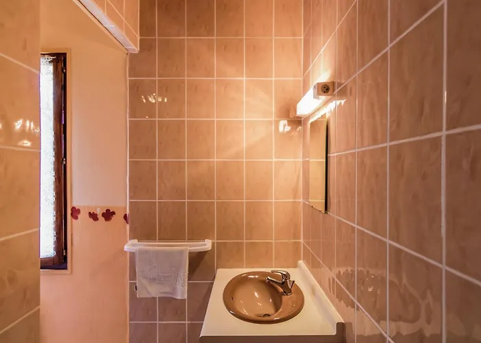 Quiet With Shared Pool Salignac Eyvigues