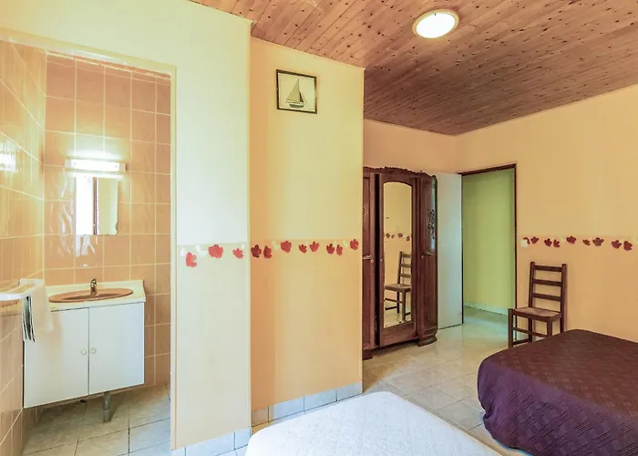 Quiet With Shared Pool * Salignac Eyvigues